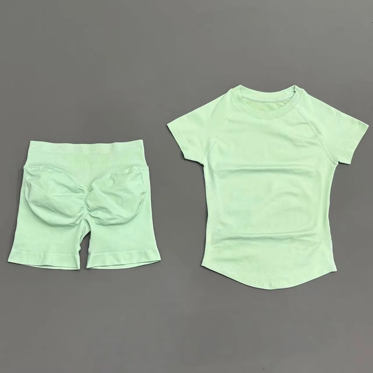2 Pieces Short Sleeve Top and Seamless Scrunch Shorts Gym set 
